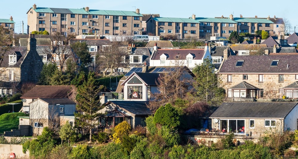 Aberdeen accommodation by Byvalet via Shutterstock
