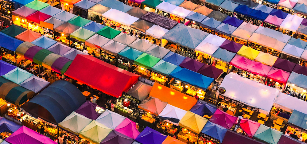 Ratchada Rot Fai Night Market in Bangkok by Lisheng Chang on Unsplash