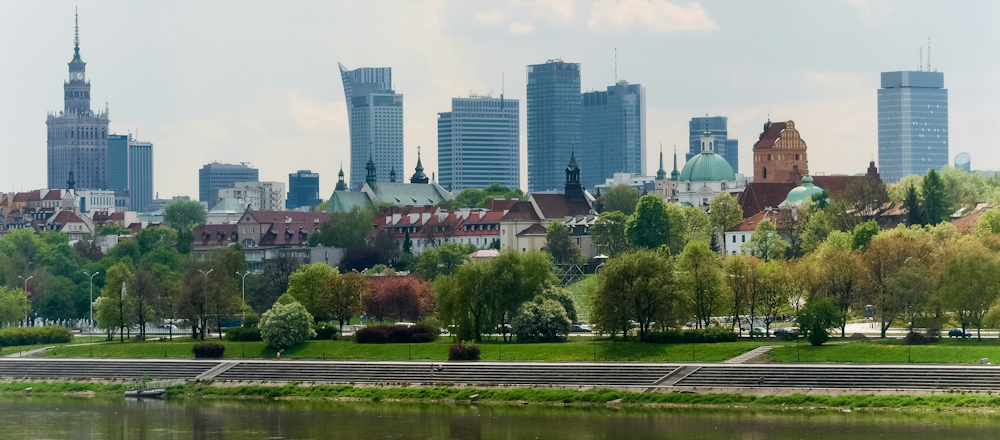 Right Bank of Warsaw from the Gdansk Bridge by Włodzimierz Jaworski on Unsplash
