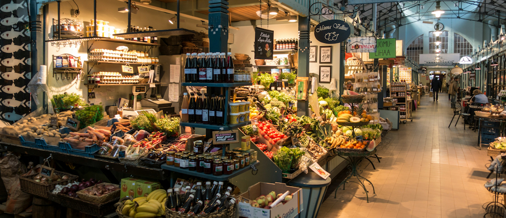Market in Tampere, Finland, by Hendrik Morkel on Unsplash