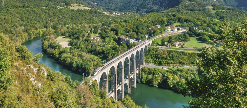 Cize-Bolozon Viaduct in Ain Gorge by Free Nomad on Unsplash